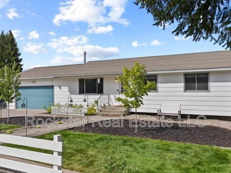 11217 East 11th Avenue – photo 3