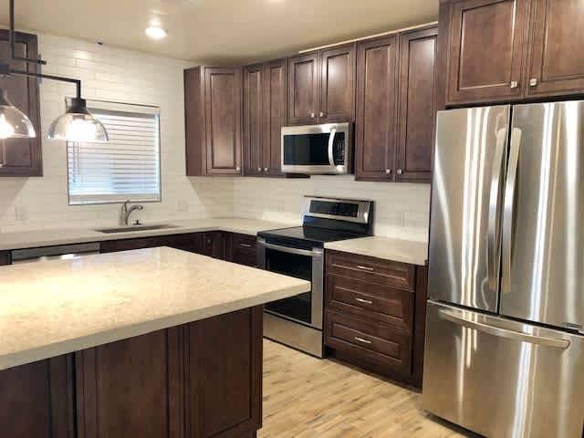 Gorgeous fully remodeled in Central Tucson – photo 2