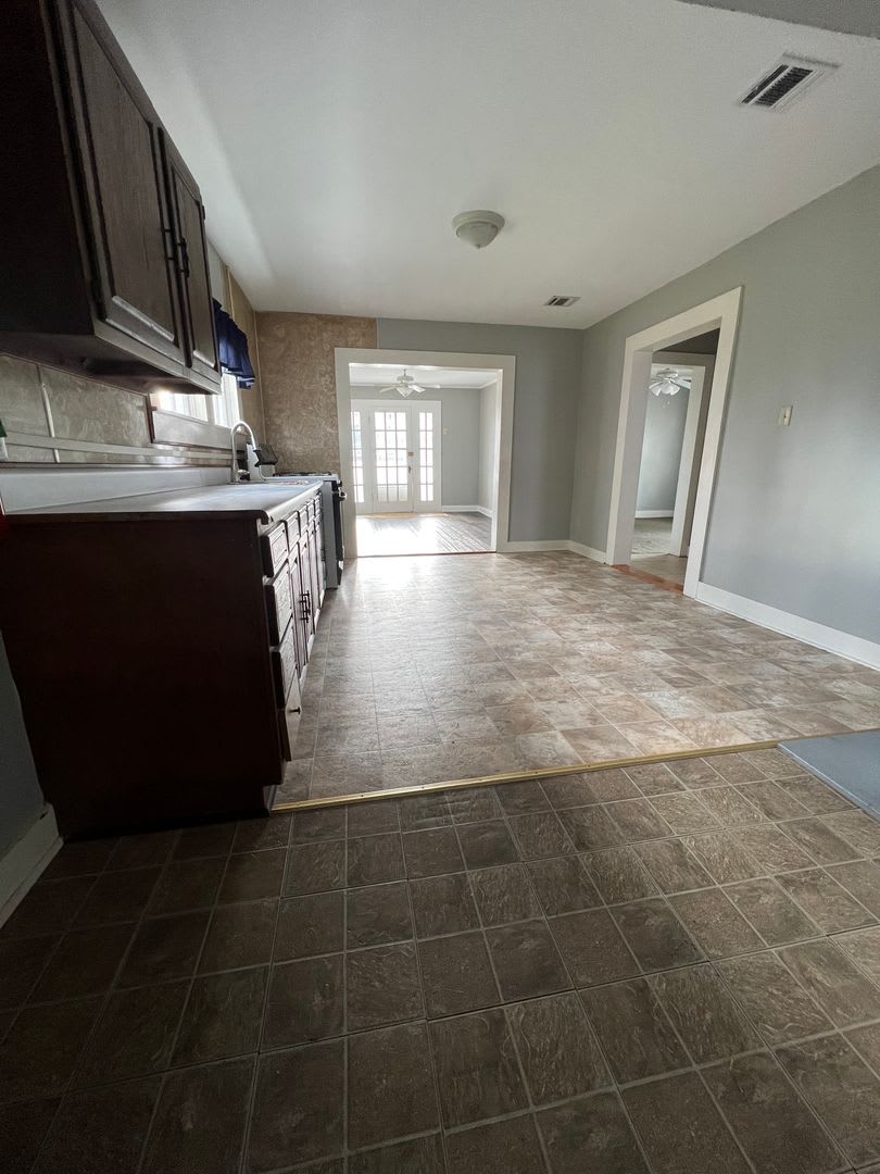 Spacious 3BR/1BA Home in Houma – photo 5