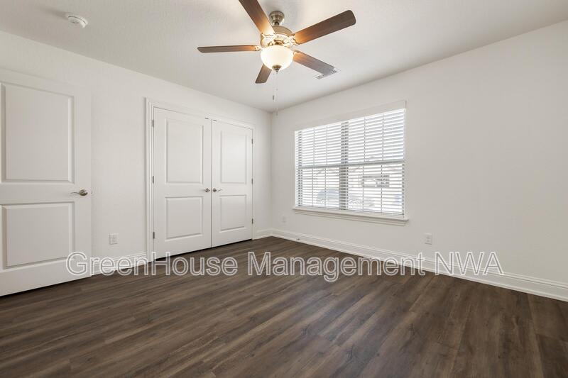 710 W Jillian Street – photo 5