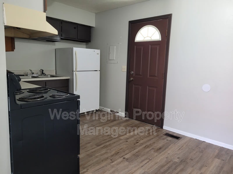 130 Elm Street – photo 5