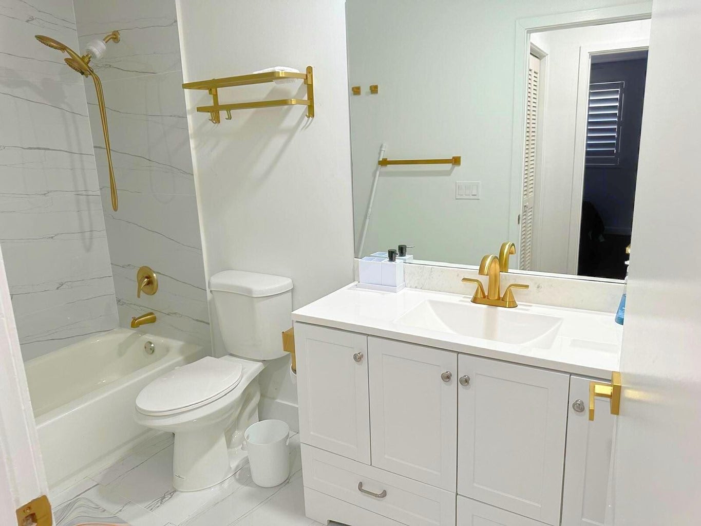 2252 Northwest 53rd Street – photo 4