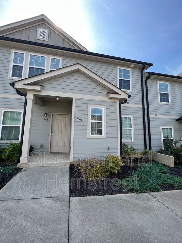 746 Tarvin Circle – photo 1
