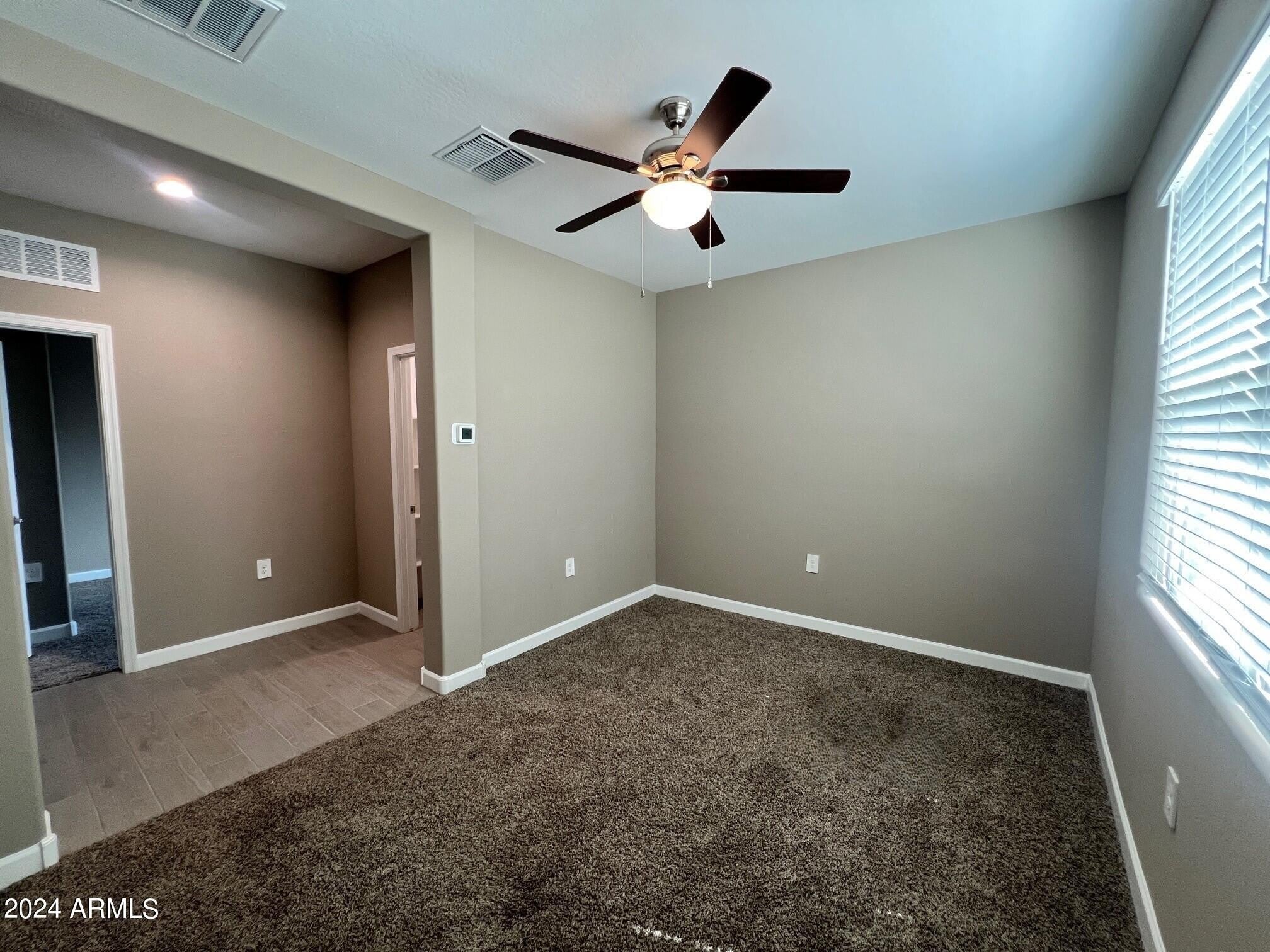 10424 S 54TH Lane – photo 4