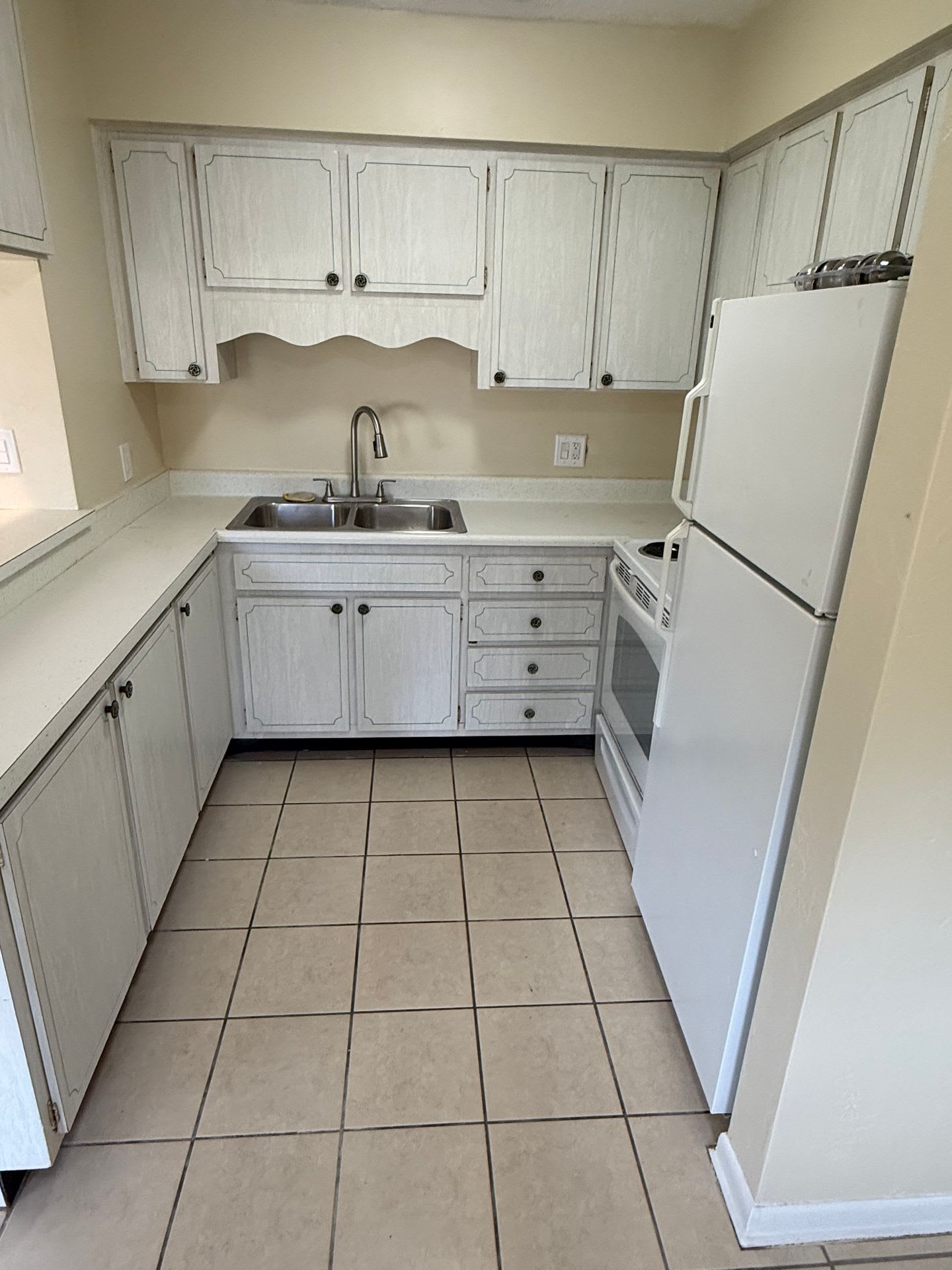 Updated 1 Bedroom Apartment Near the Beach – First Floor – Cats Welcome! – photo 3