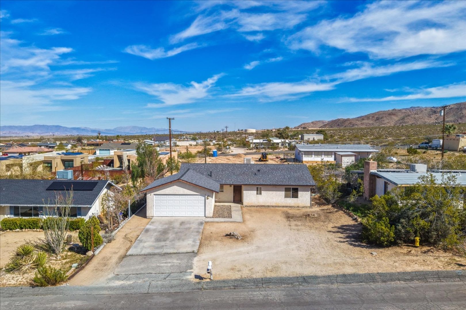 3 Bedroom in Indian Cove Neighborhood – photo 3