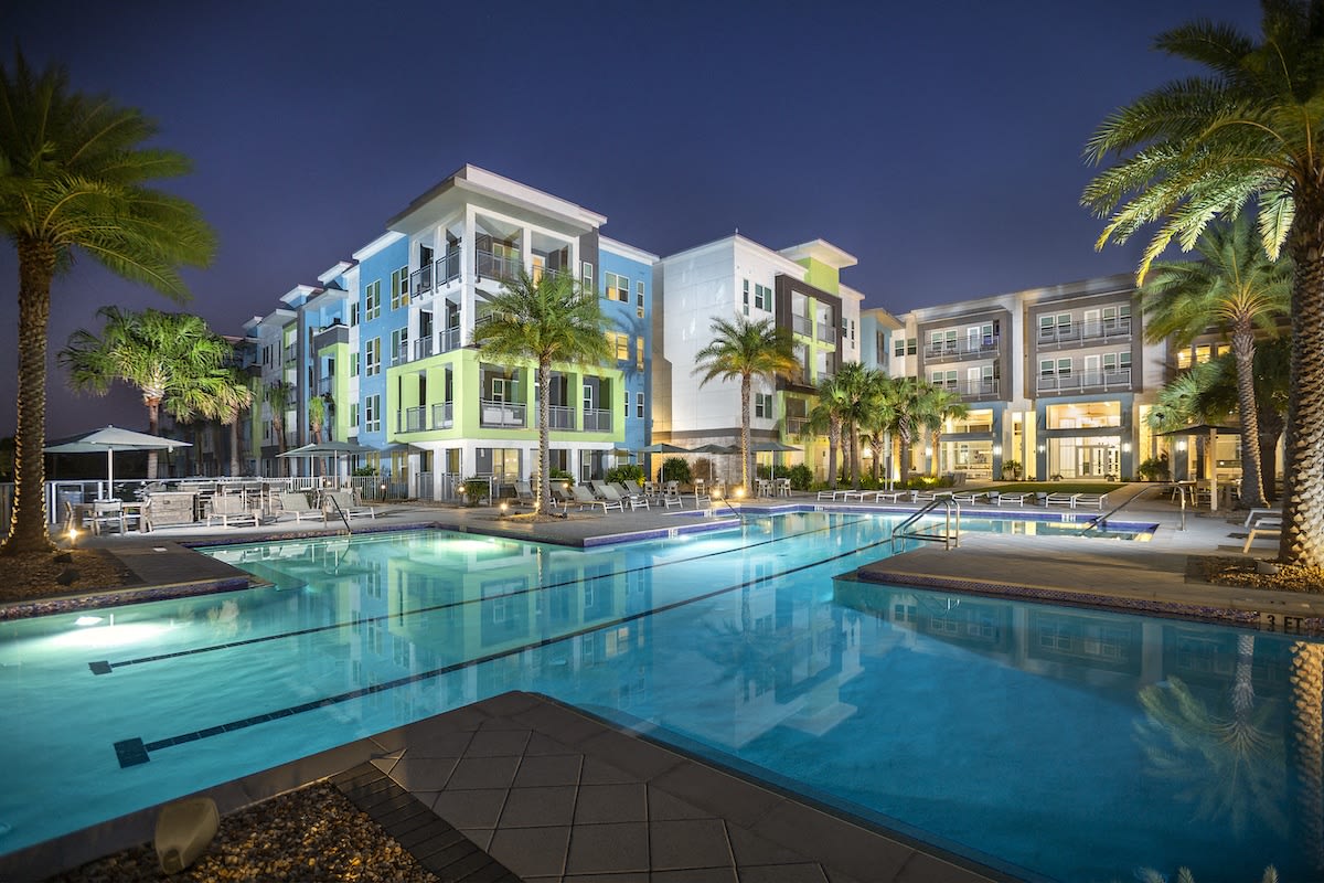 Residences at the Green – photo 2