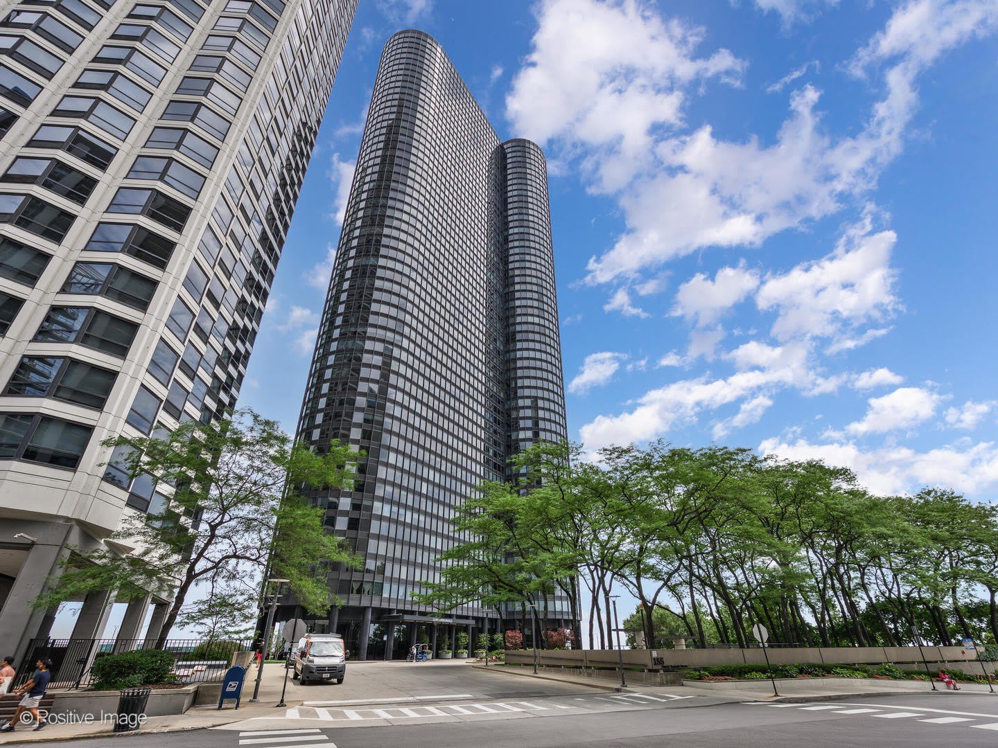 155 N HARBOR Drive – photo 1