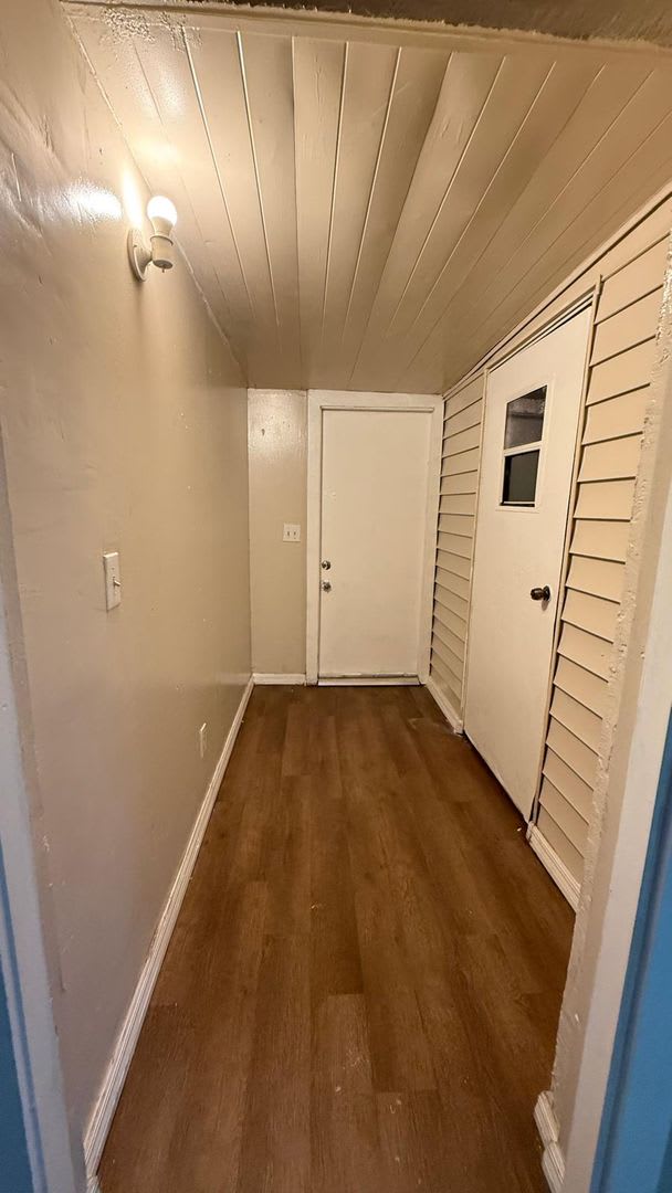 Charming 2-Bedroom Home with on Oleander Avenue – Your Perfect Auburndale Oasis! – photo 3