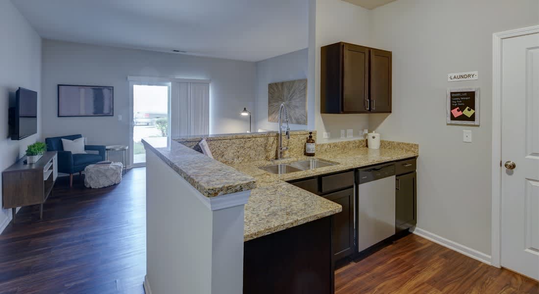 Algonquin Square Apartments – photo 4