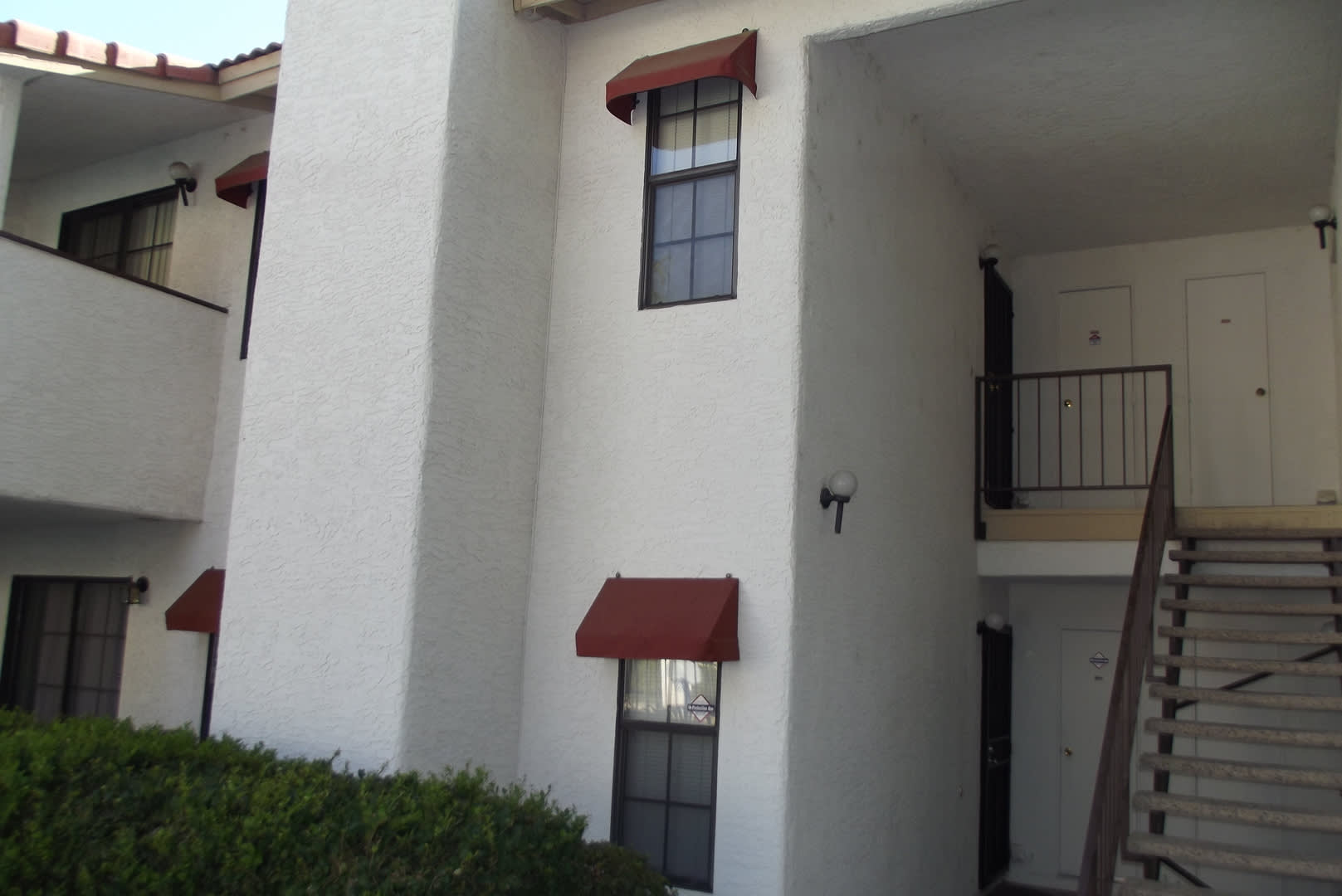 6663 W Tropicana Ave #202 – photo 1