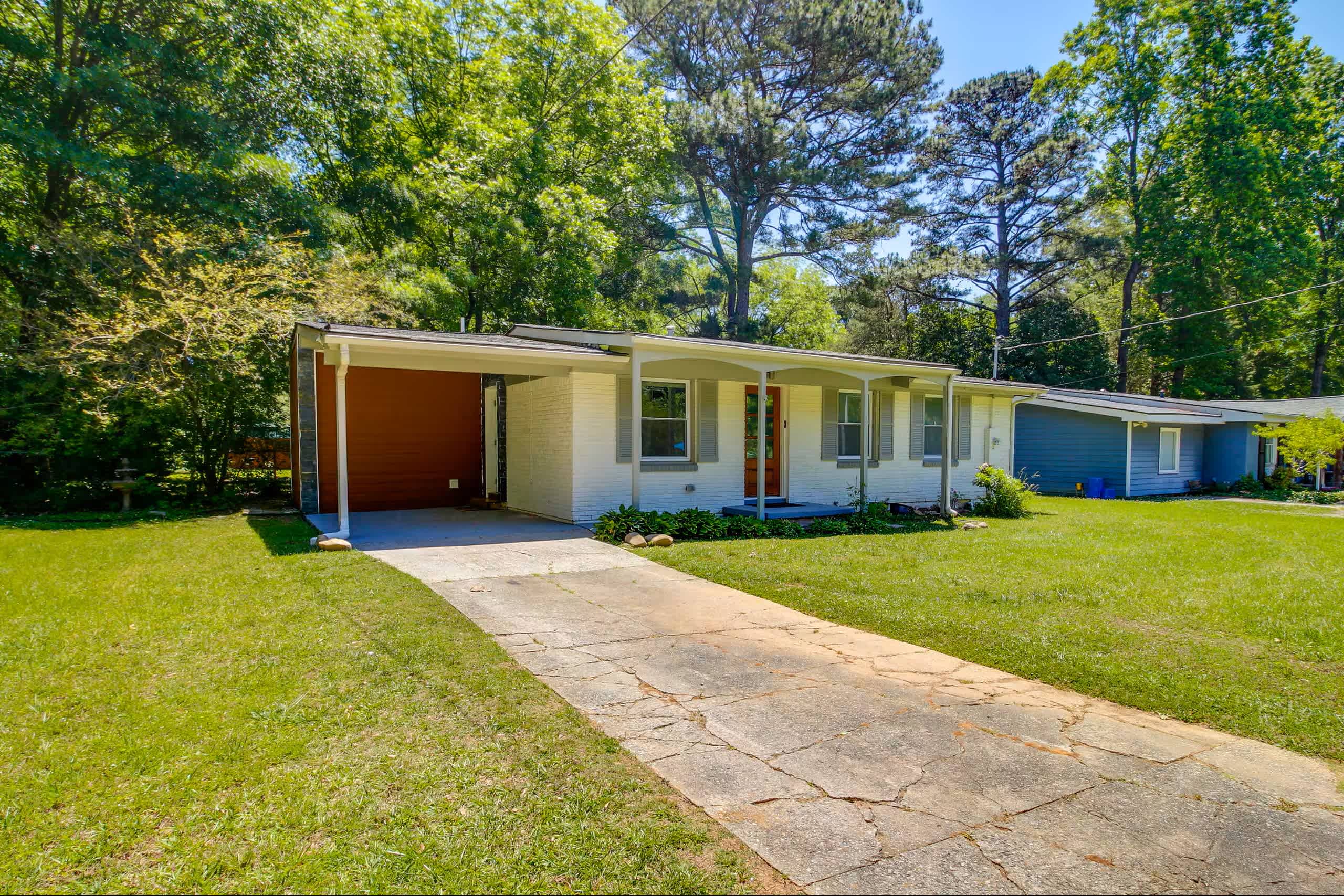 3218 Highland Drive Southeast – photo 2