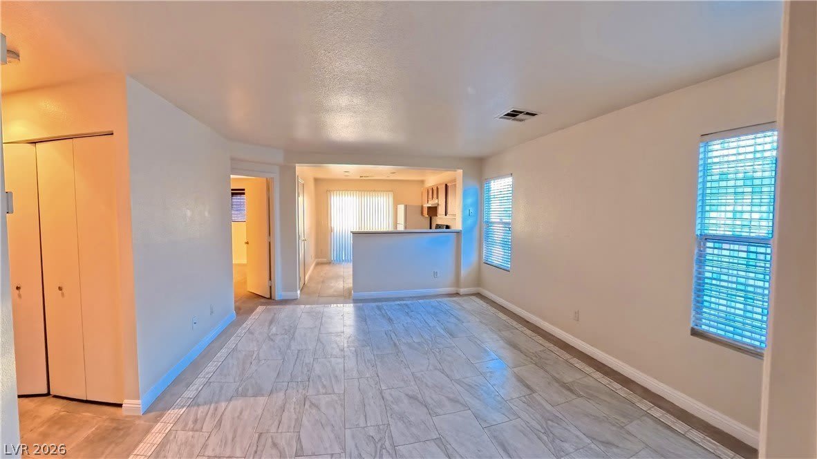 5591 Doubleday Street – photo 3