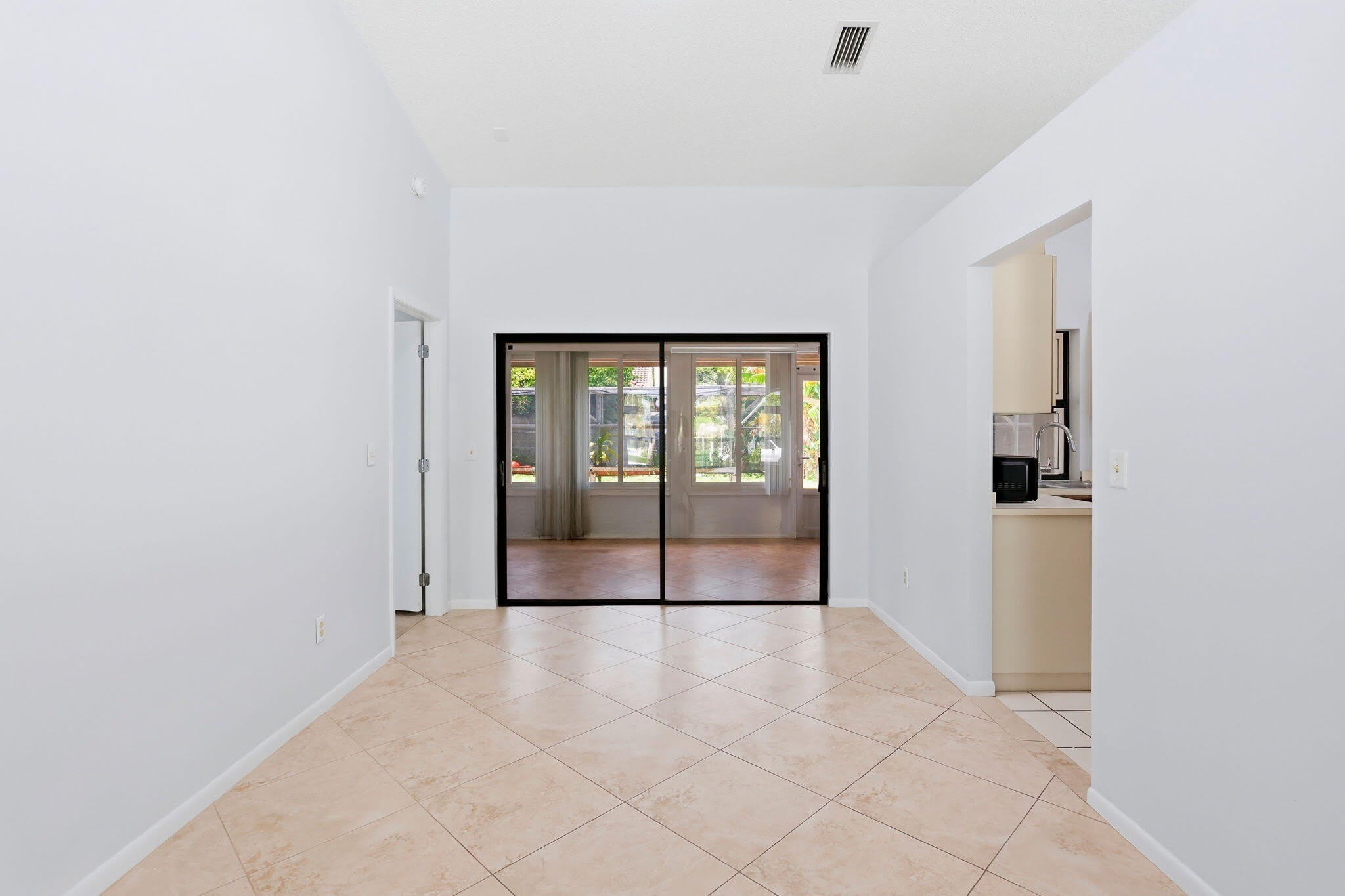 2171 NW 76th Avenue – photo 5