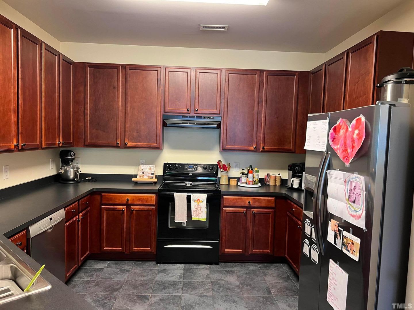 124 Longchamp Ln – photo 2