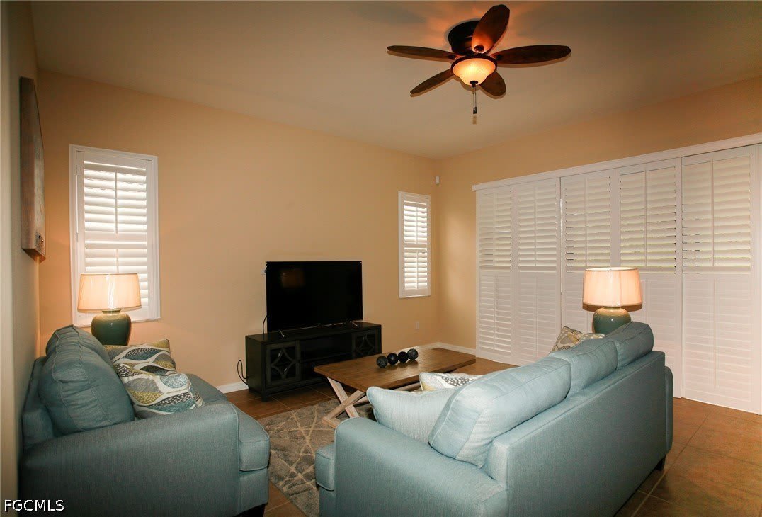 11070 Esteban Drive – photo 2