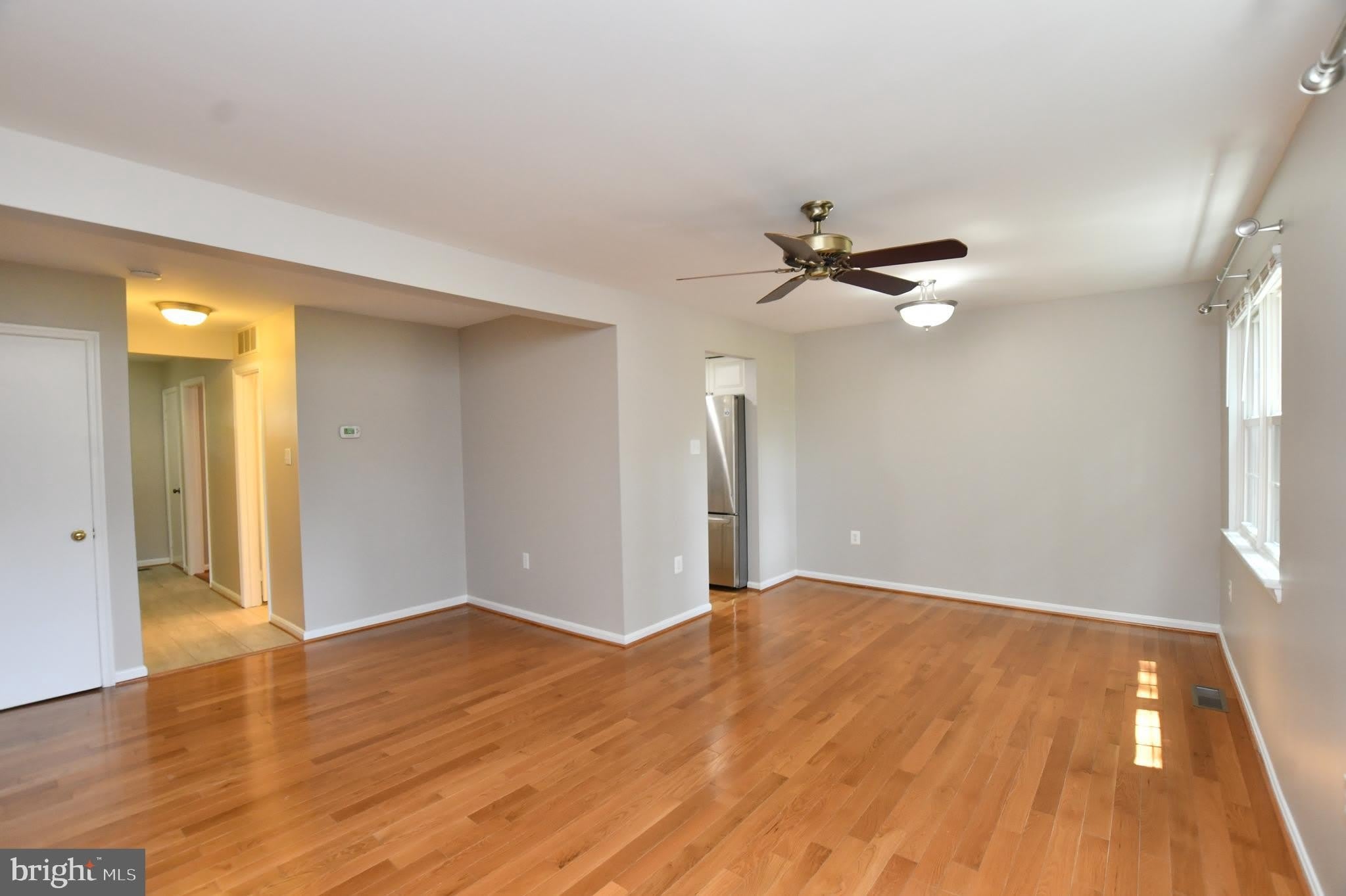 7733 TREVINO Lane – photo 4