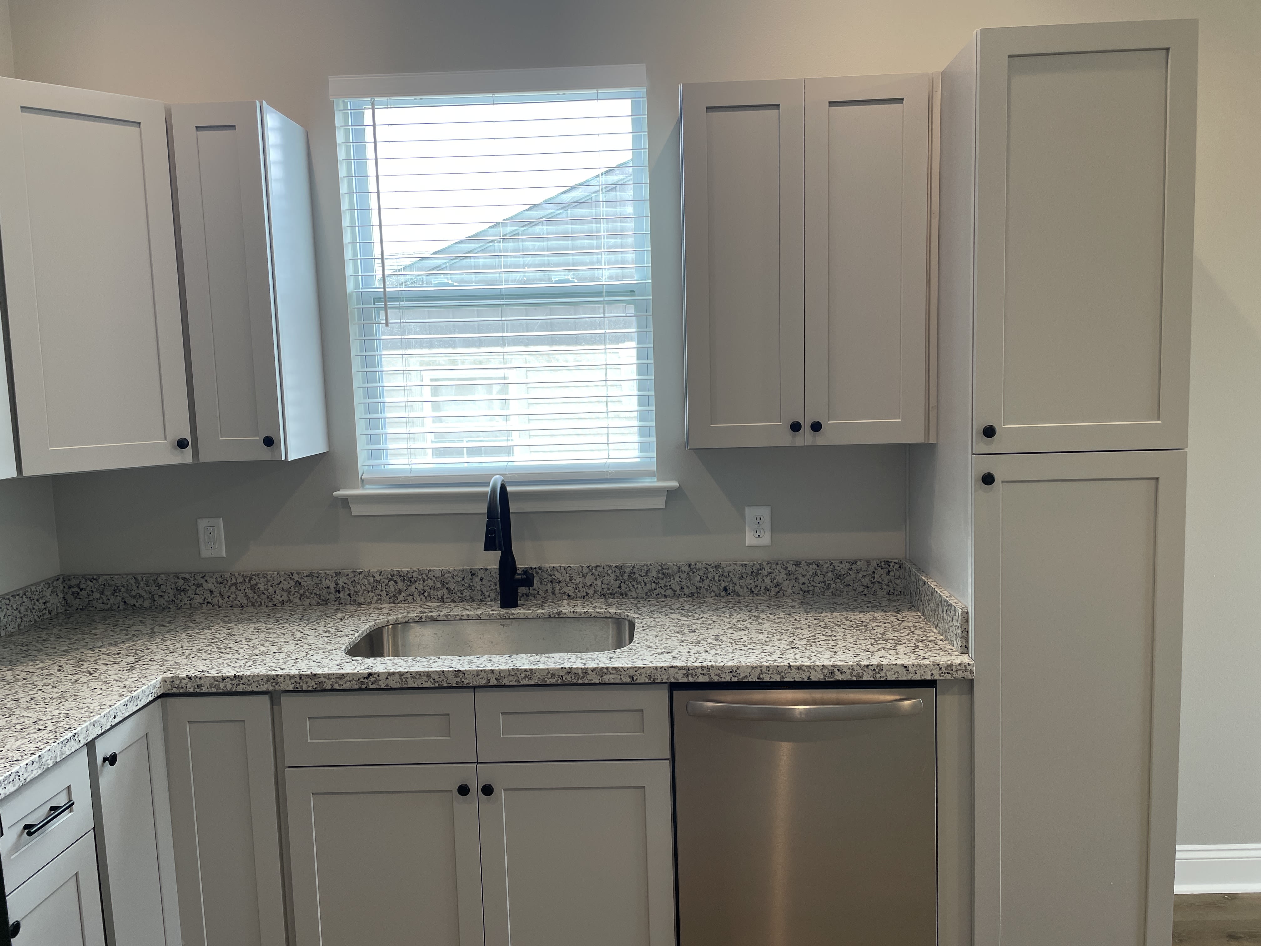 507 Center St – photo 4