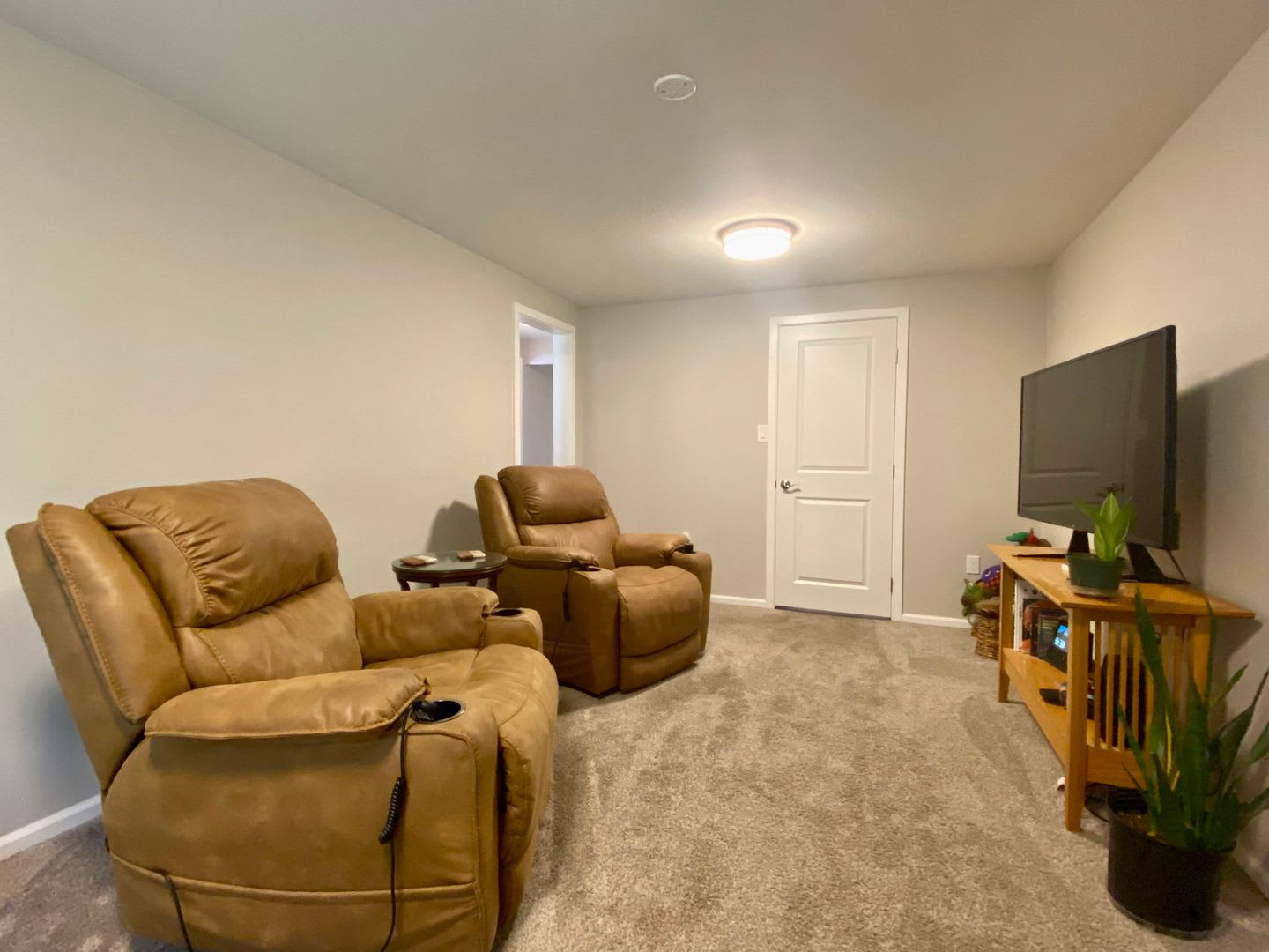 4 bedroom Seatac rambler w/ large yard – photo 4