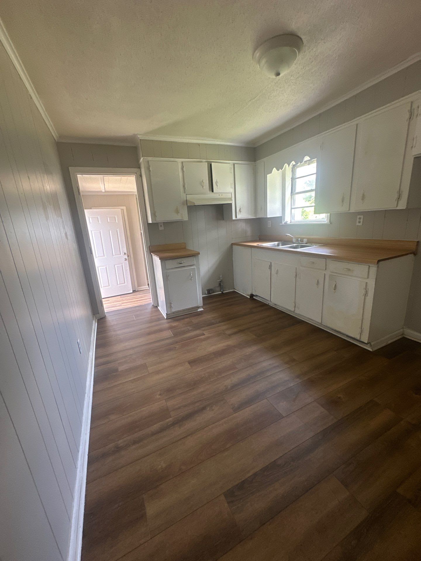 110 Tisdale St – photo 2