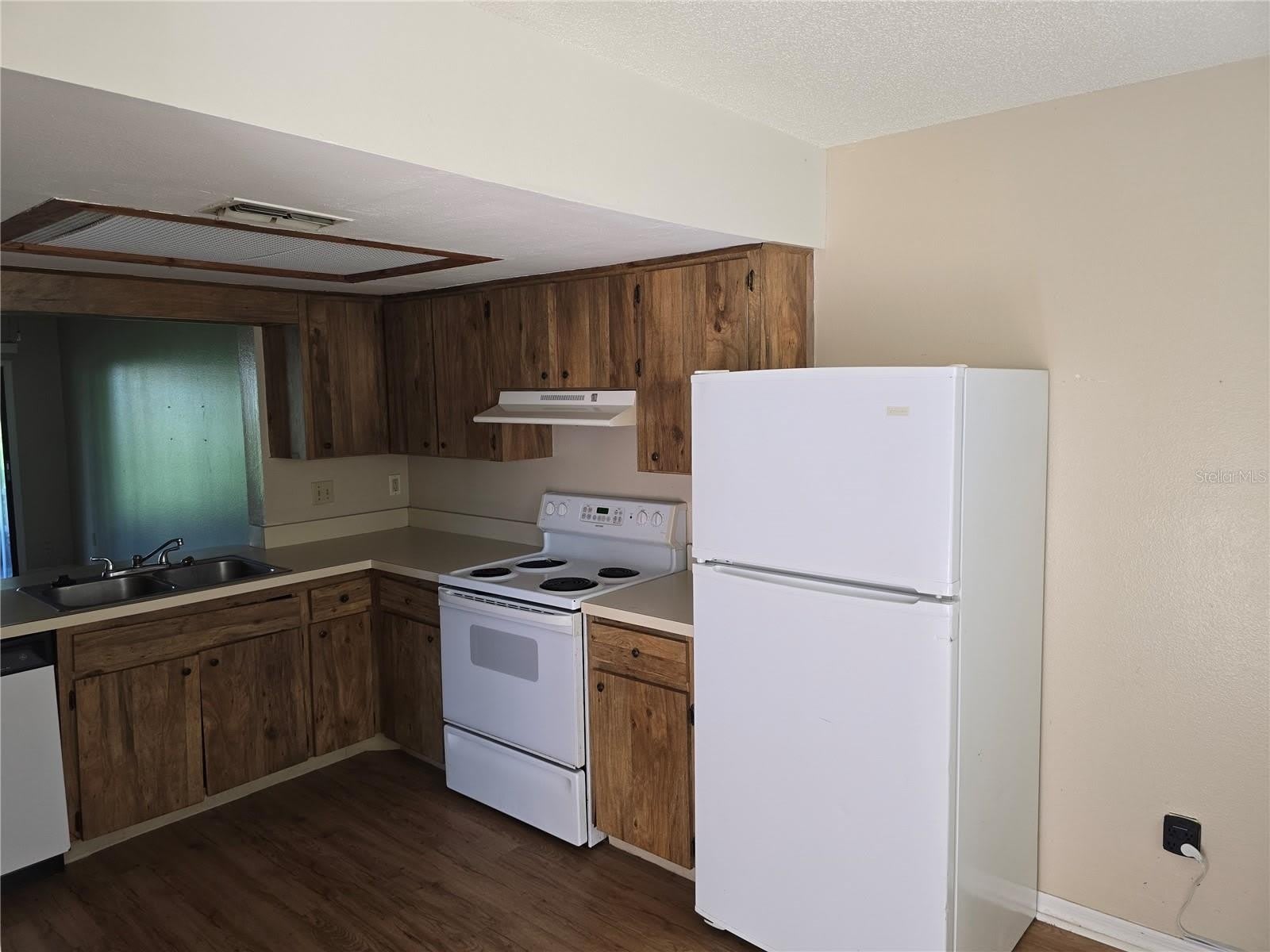 16671 BRIGADOON Drive – photo 4