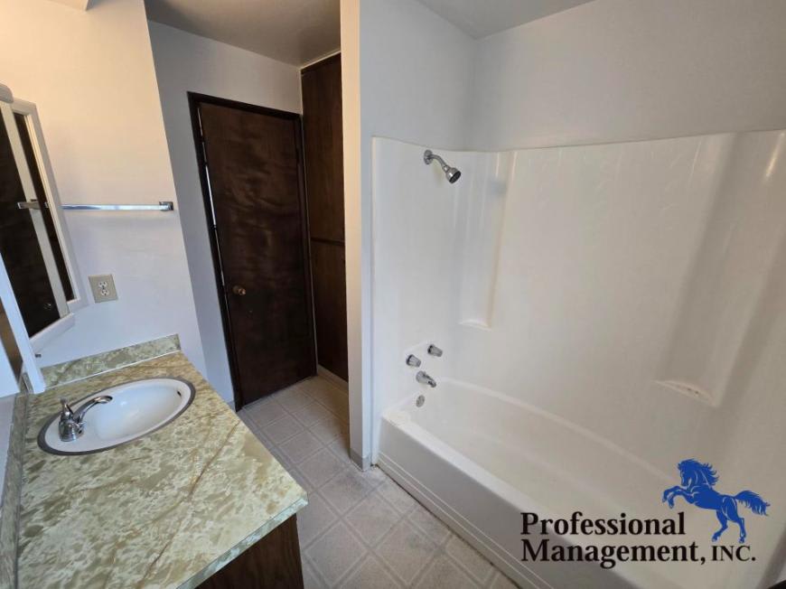 1510 Yellowstone Ave – photo 5