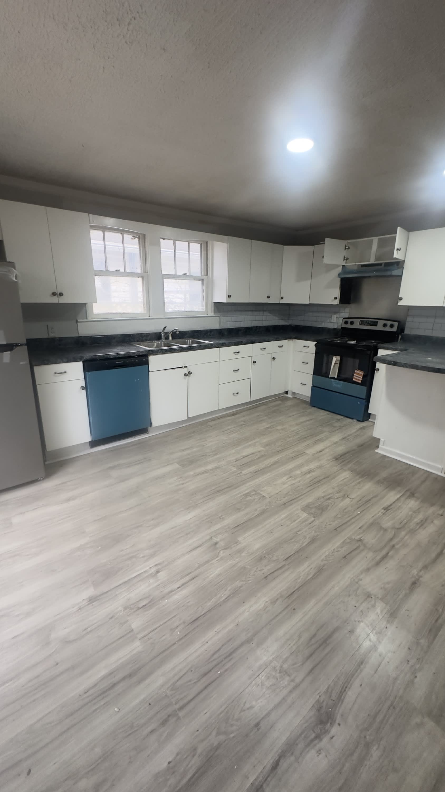 323 West 22nd Street – photo 4