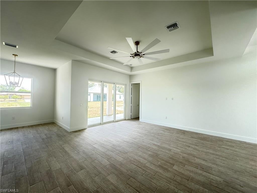 1421 NE 17th Ave – photo 4