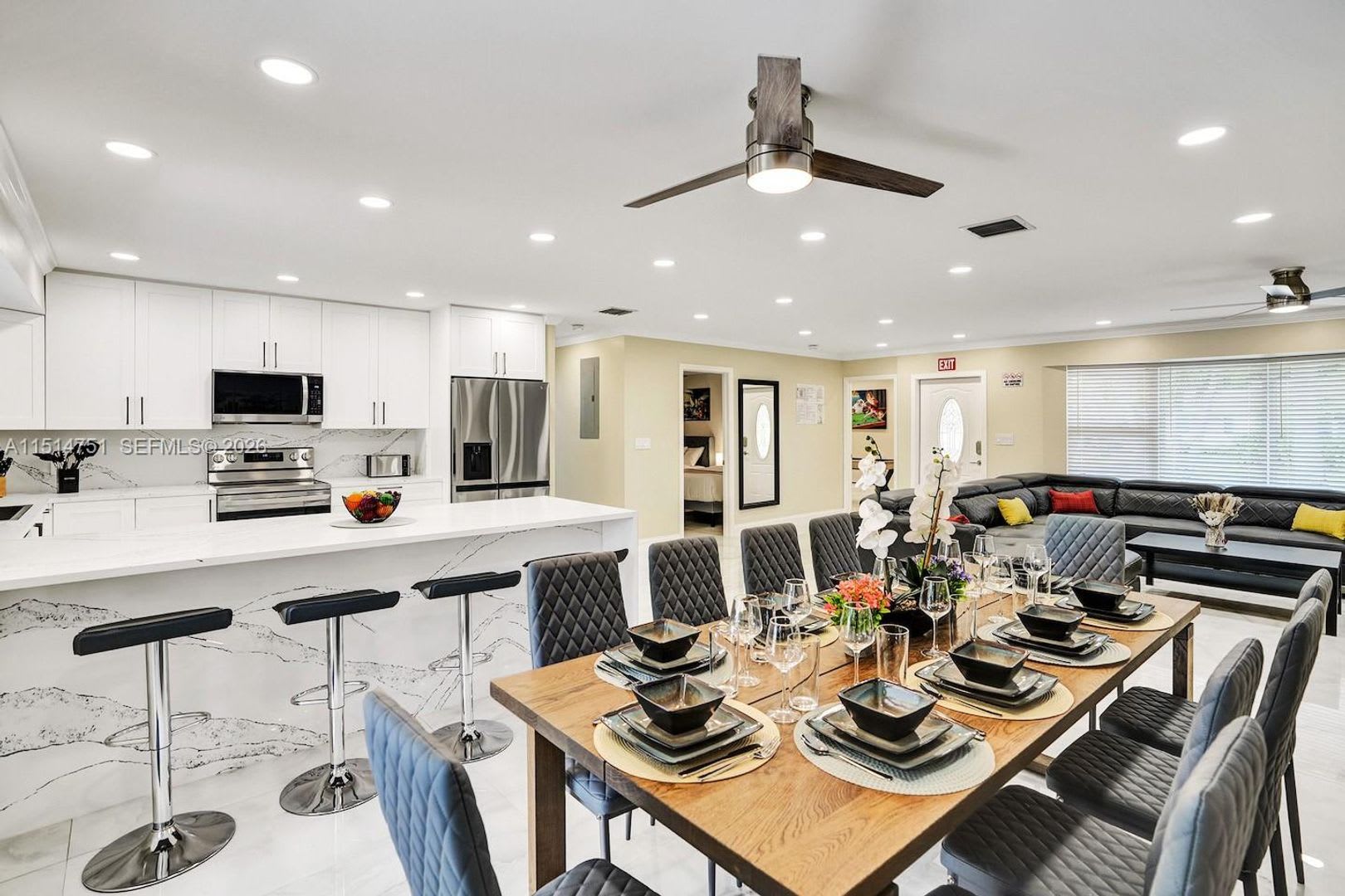 5500 Cleveland Street, Hollywood, FL 33021 – photo 2