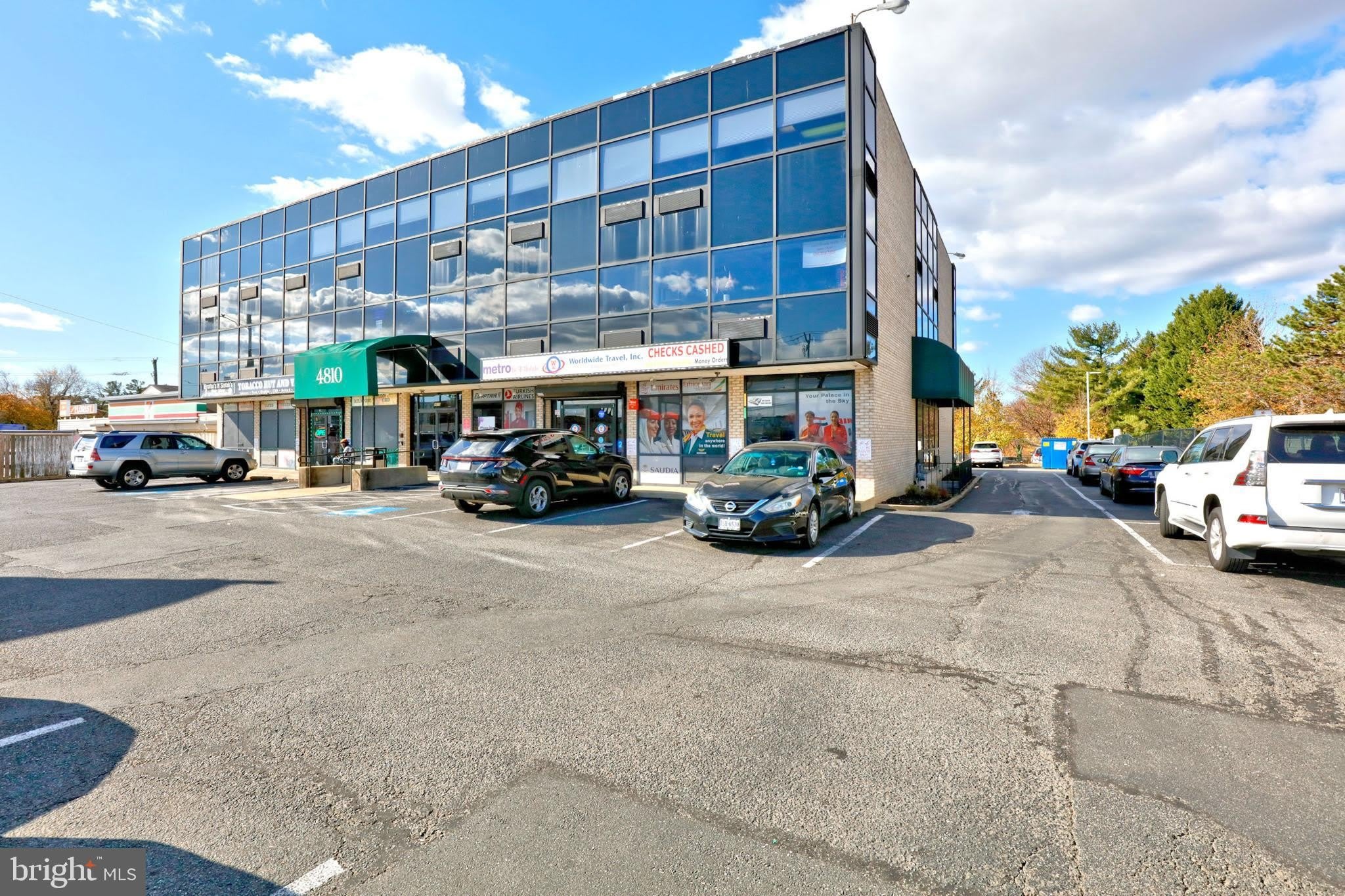 4810 BEAUREGARD Street – photo 2