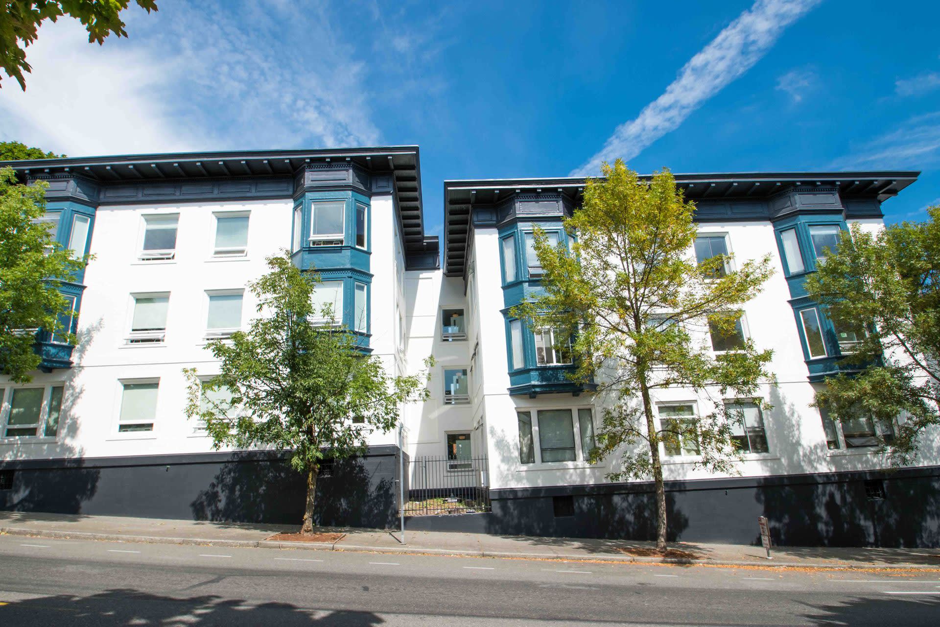 Clairemont Apartments – photo 3