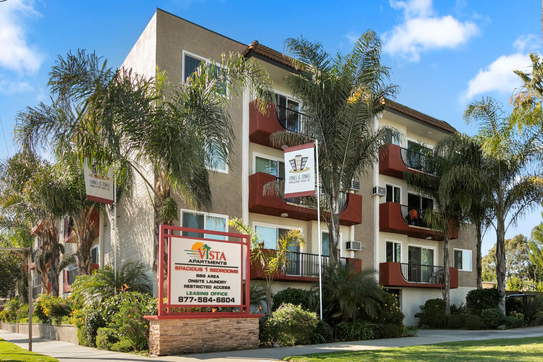 Vista Apartments – photo 1