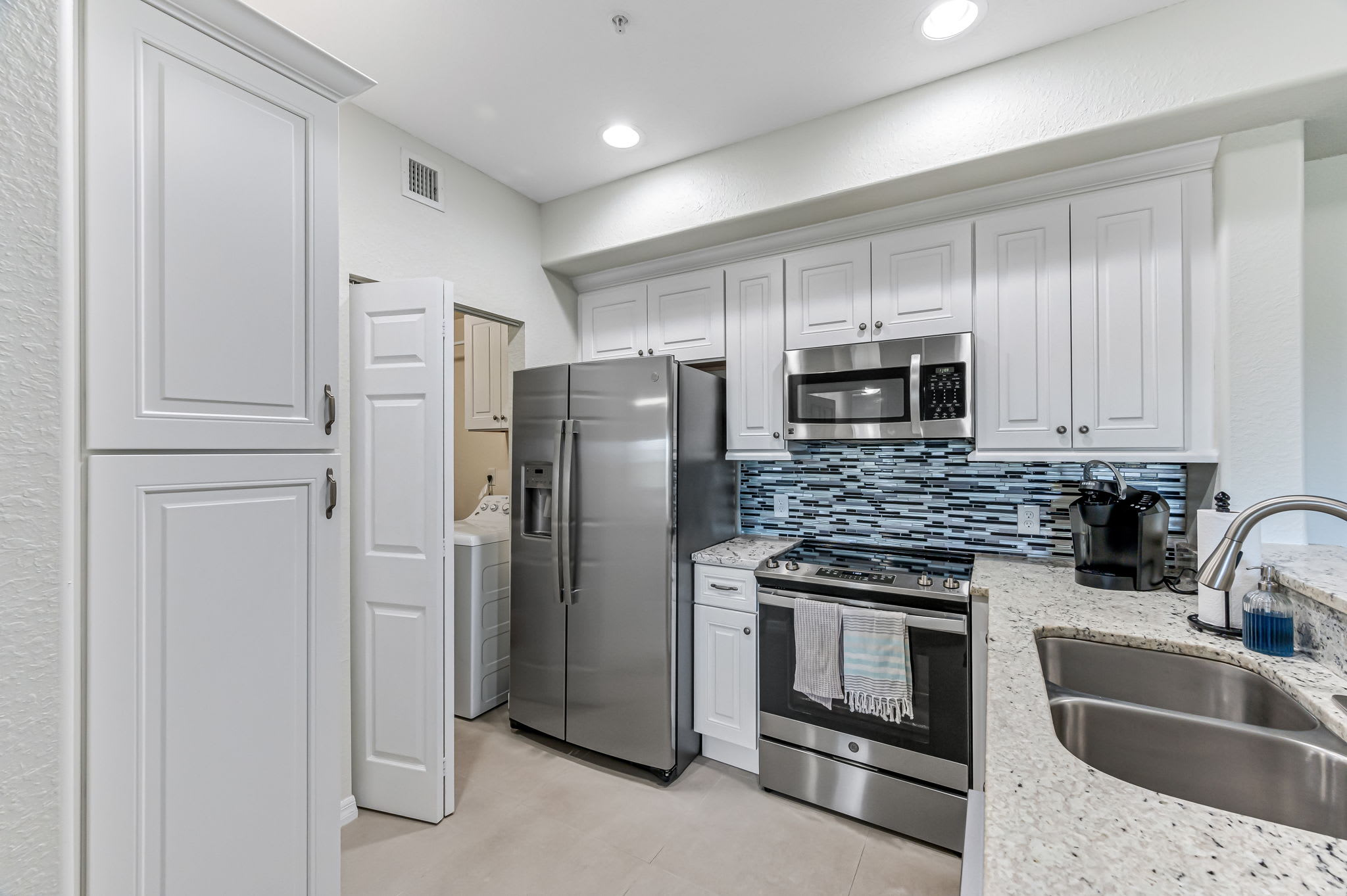 13180 Bella Casa Circle 379 379 – photo 4