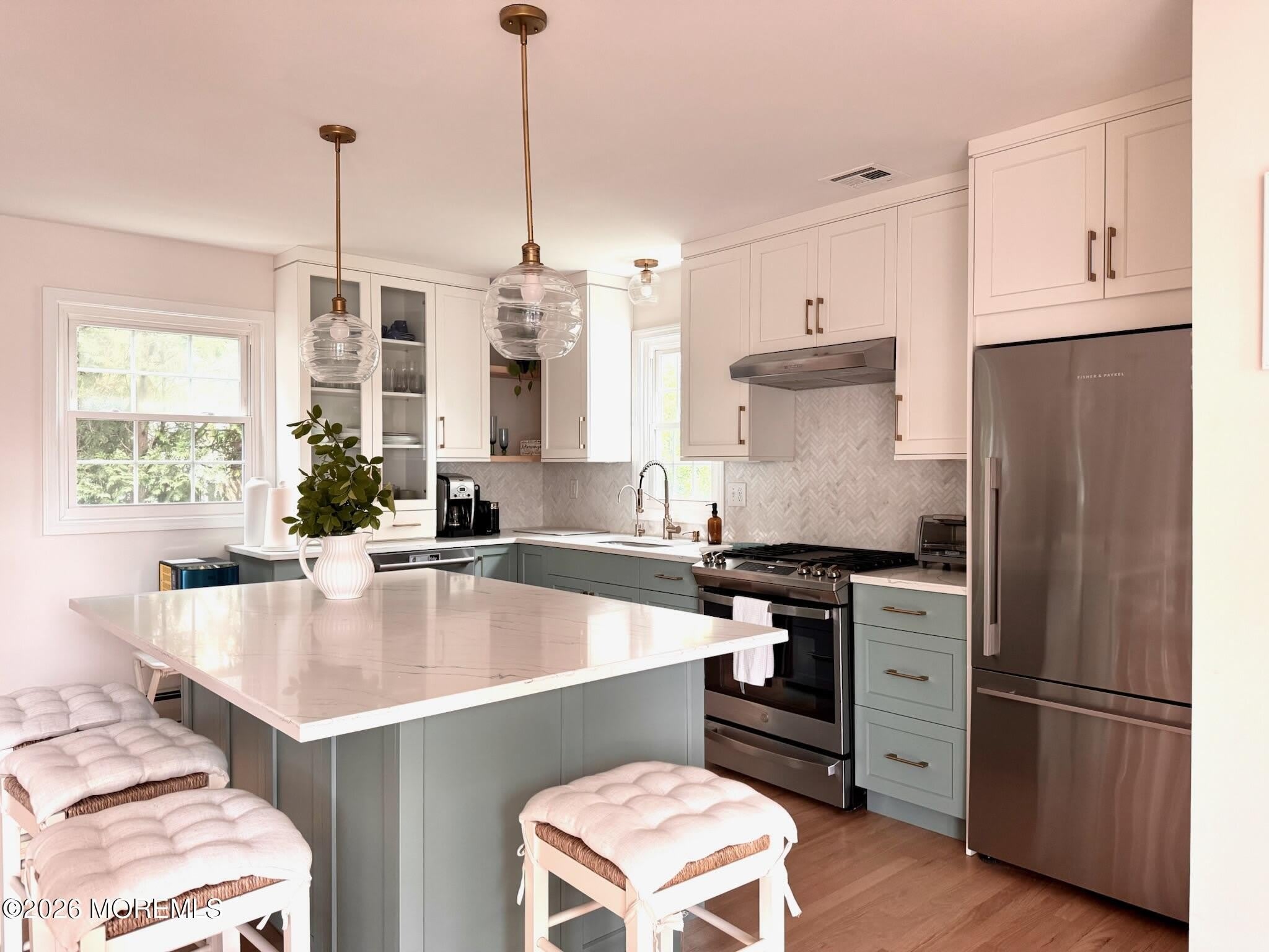 561 Monmouth Avenue – photo 5