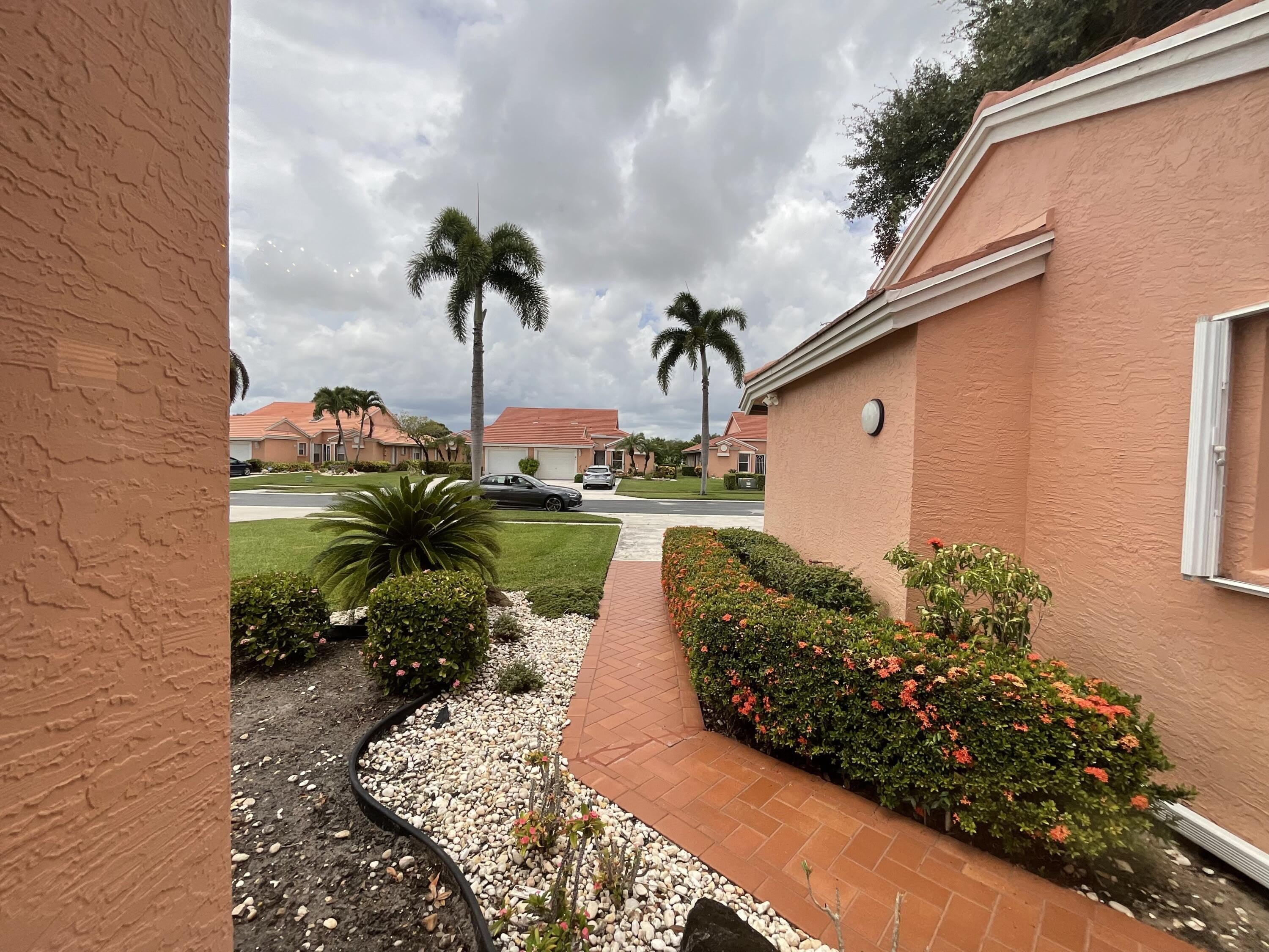 5574 Royal Lake Circle – photo 3