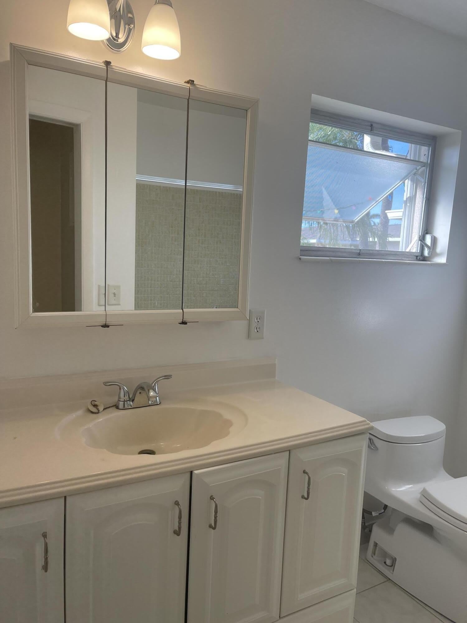 2676 DUDLEY Drive E – photo 4