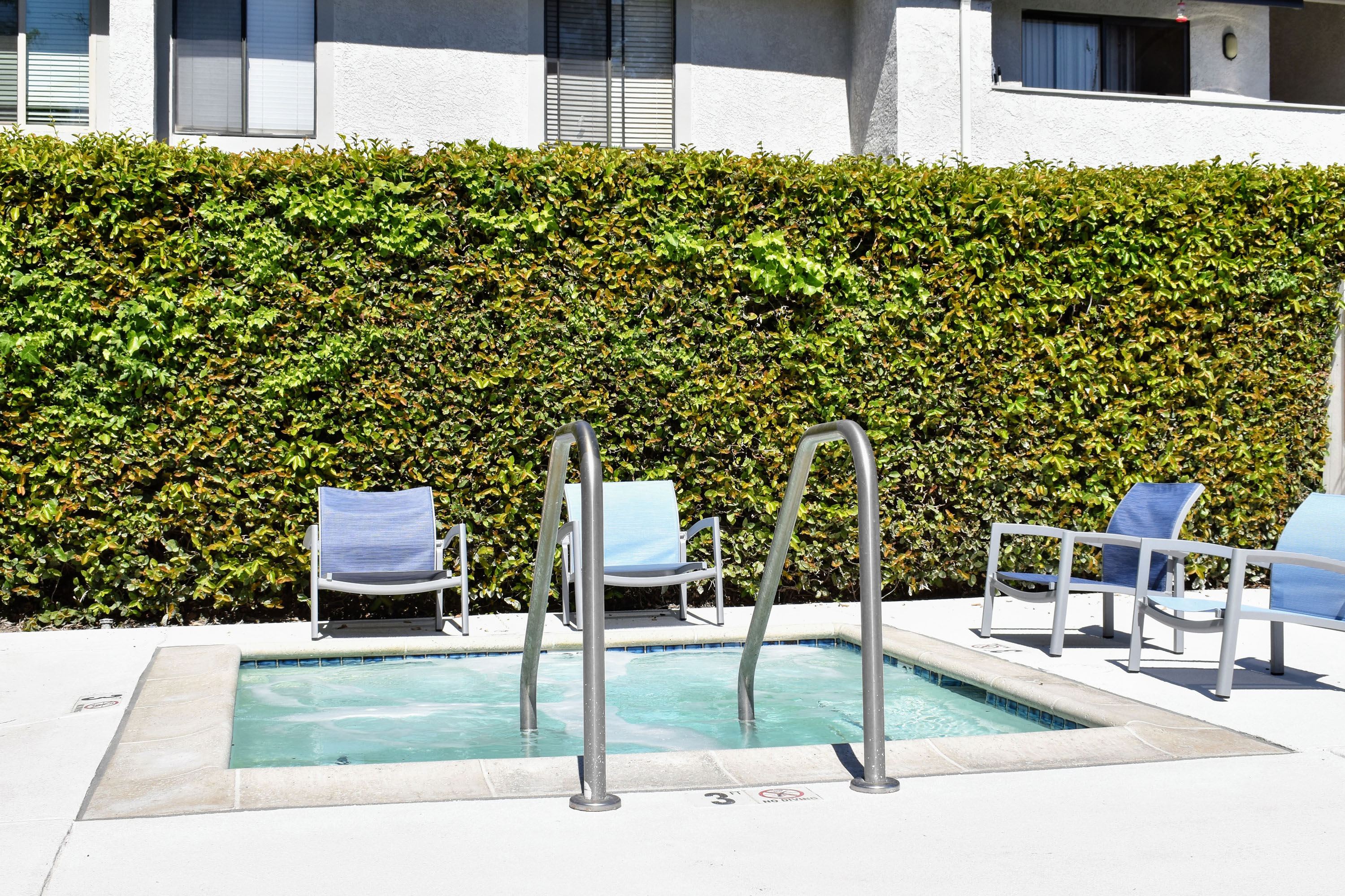 Americana Simi Apartments – photo 4