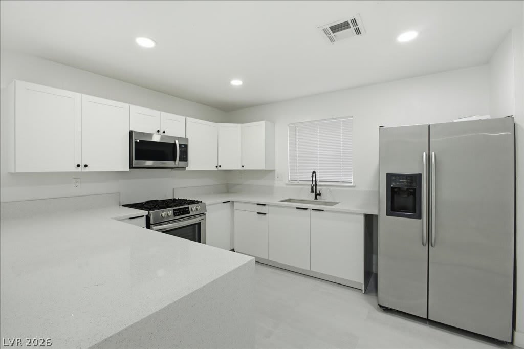 4013 Esmeralda Avenue – photo 2