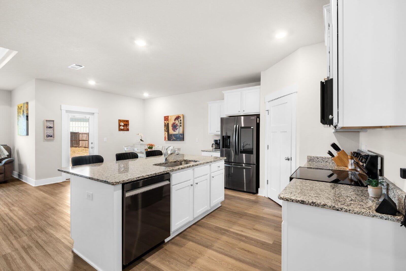 6539 Forest Bay Avenue – photo 5