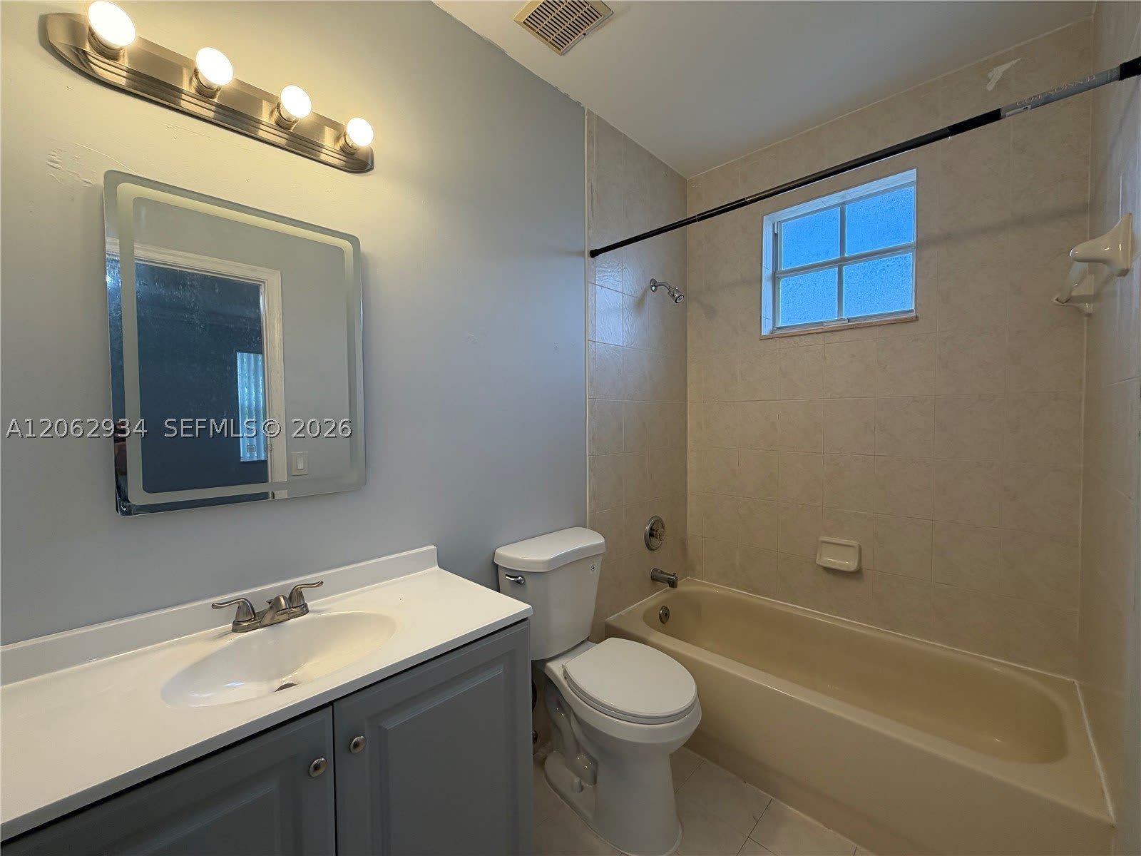 4096 SW 158th Ave – photo 5
