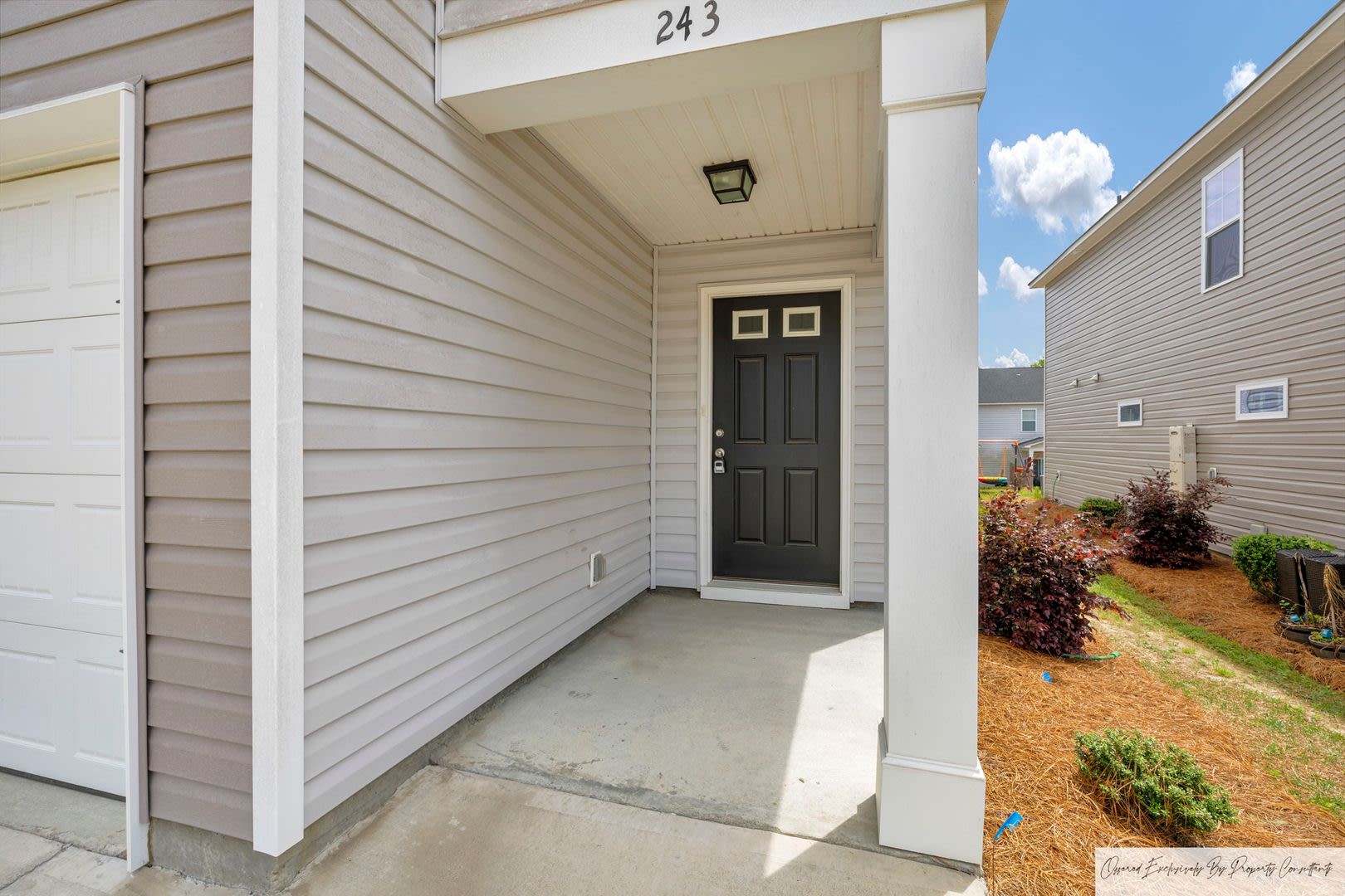 CLOSE TO DOWNTOWN COLUMBIA IN THE STILLWATER COMMUNITY – photo 2