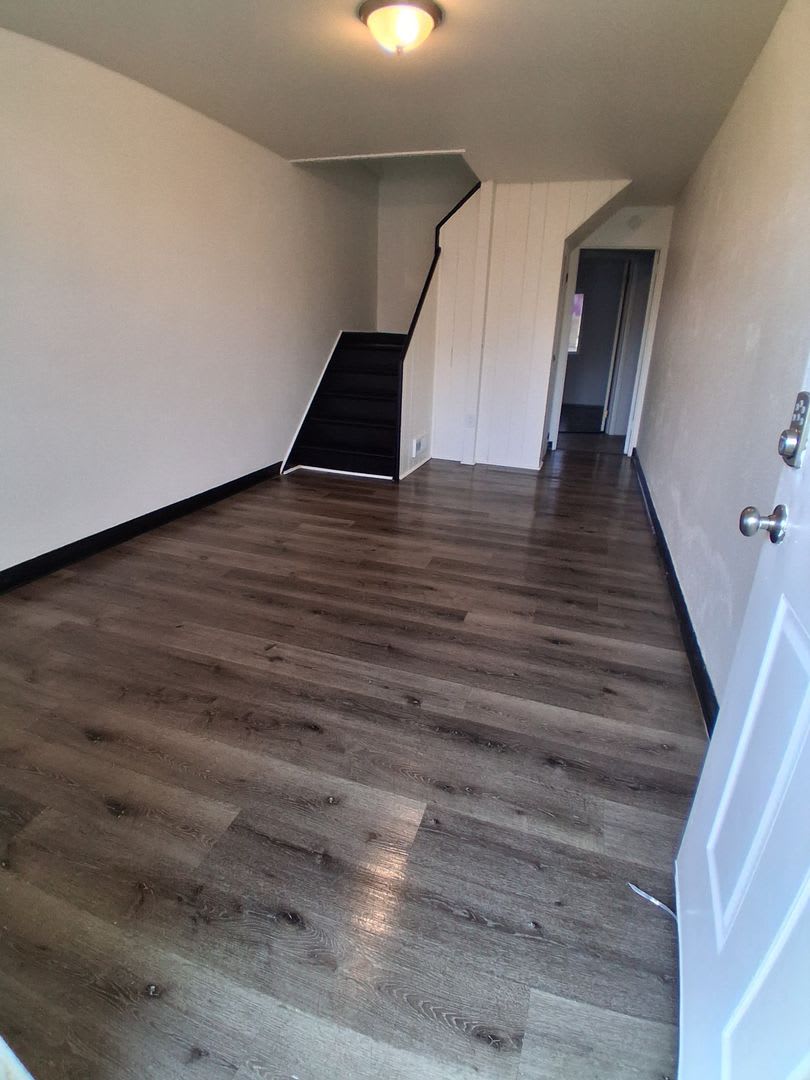 Updated 3 Bedroom Available Now! – photo 2