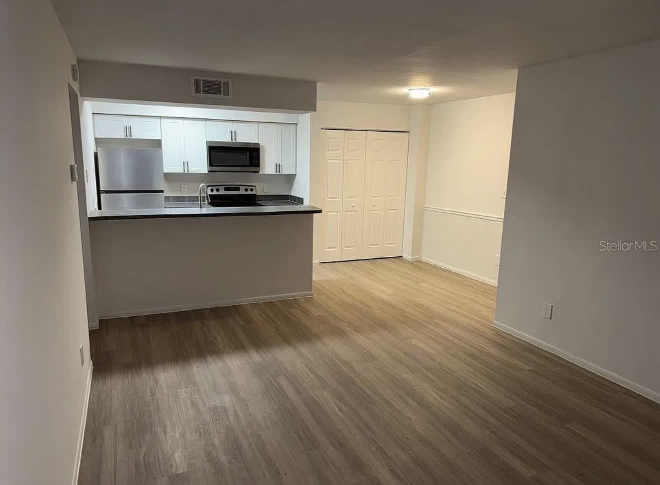5313 Summerlin Rd. 1302 – photo 1