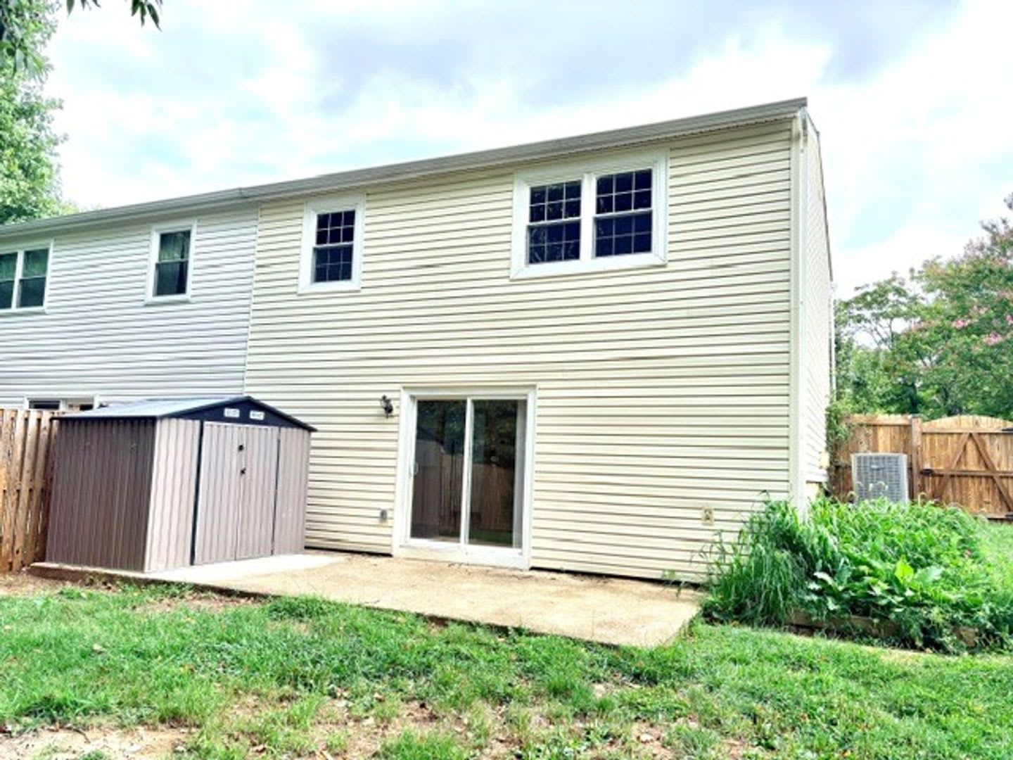 3 Bedroom Townhouse in Arnold – photo 2