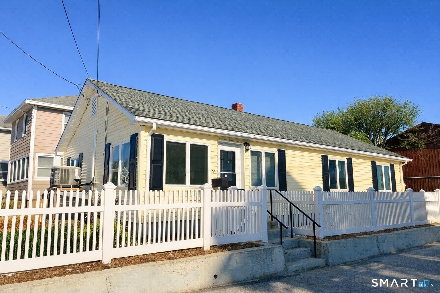 54 Milesfield Avenue – photo 1