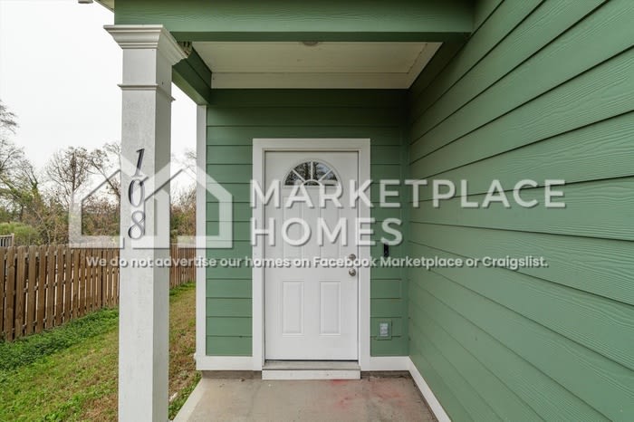 108 James St – photo 2