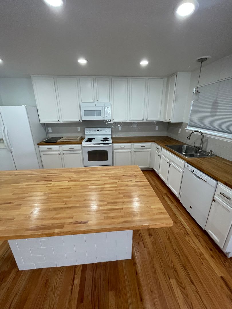 Spacious And Bright With A Great Yard 4Bd 3 5 Ba Home In Northglenn Near Parks New Paint And Carpet Close To Light Rail – photo 3