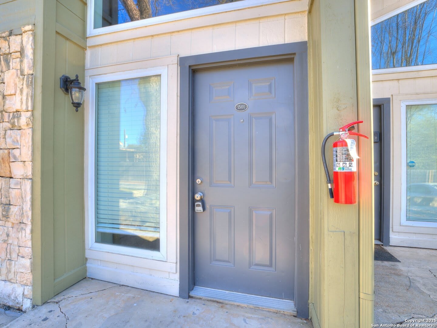 100 Lorenz Rd – photo 2
