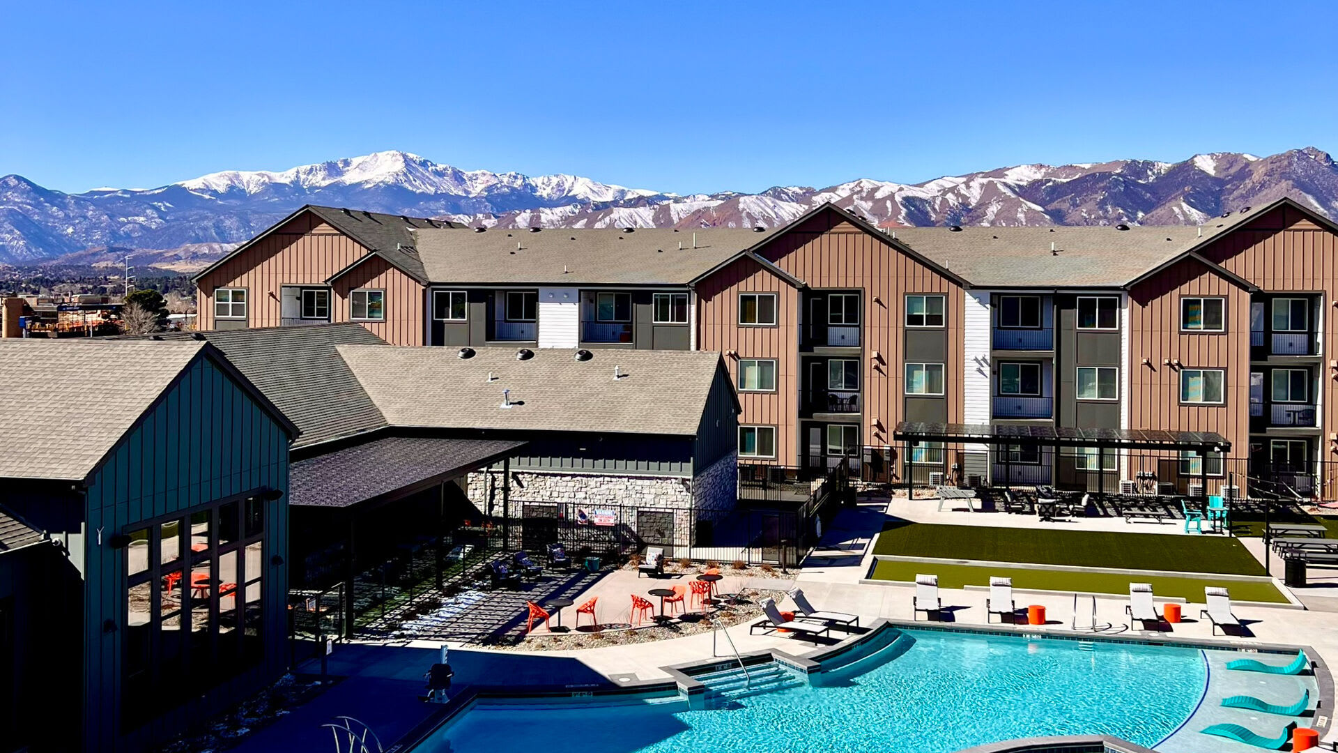 25 Broadmoor – photo 3