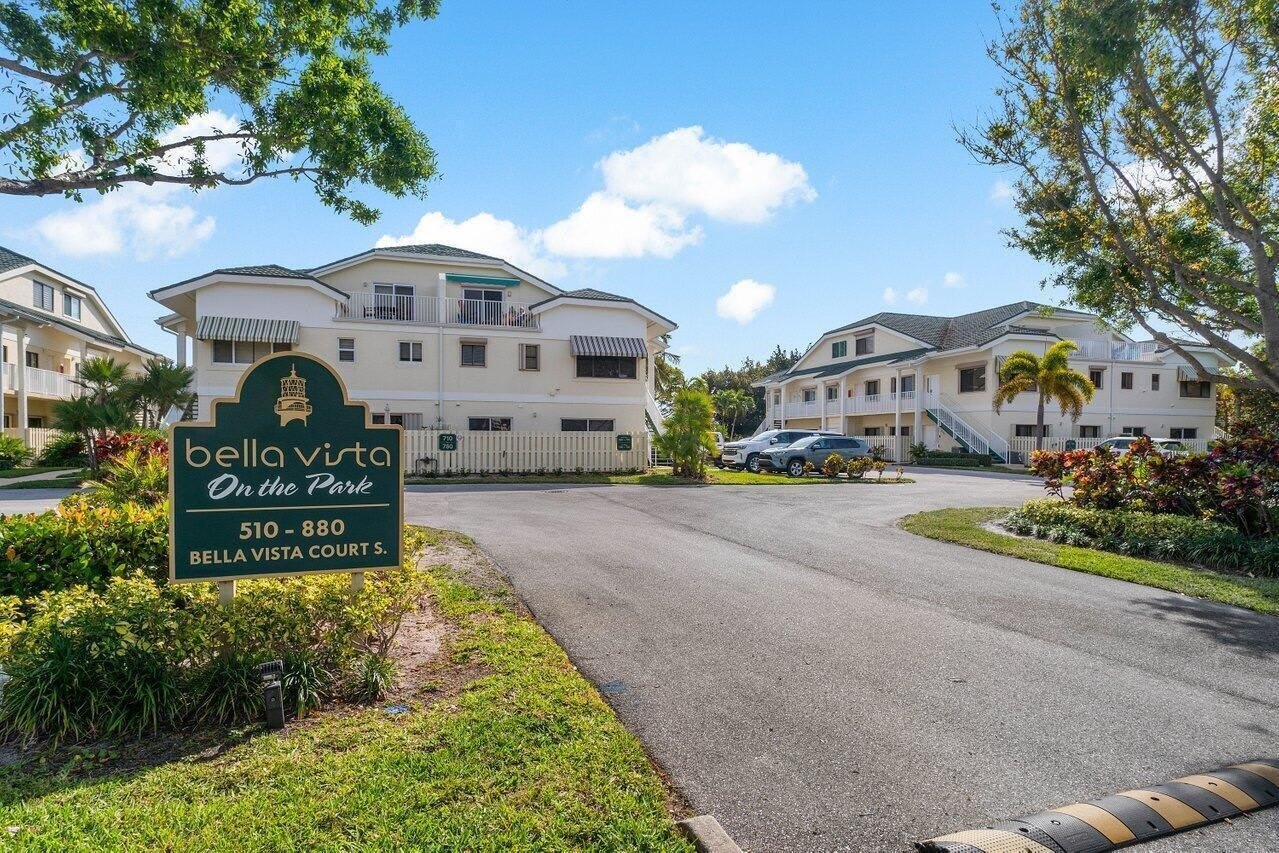820 Bella Vista Court S – photo 3